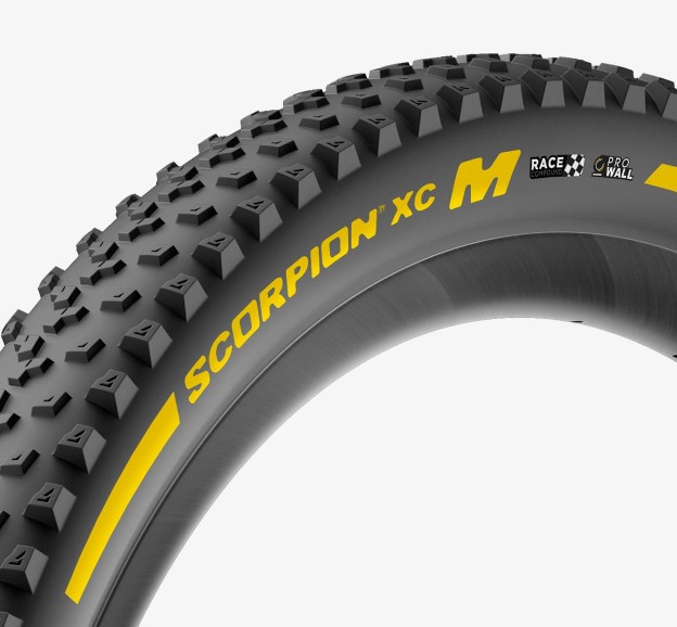 Külső Pirelli Scorpion™ Sport XC M Race PROWALL TEAM EDITION TLR fold. 29x2.4 (60-622) 120TPI 700g (4292800) 4292800_AGK